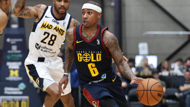 Isaiah Thomas firma con i Los Angeles Lakers